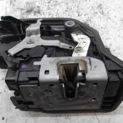 ZAKLEP  SPREDAJ DESNA BMW 2 2016 216 D GRAN TOURER 51217281934