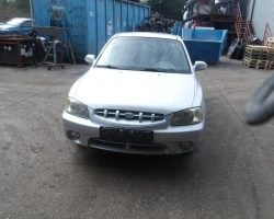 AUTO PER PEZZI Hyundai Accent 2001 1.5
