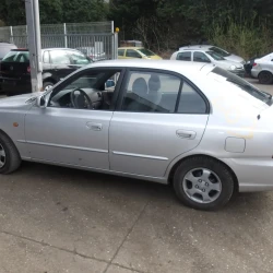 AUTO PER PEZZI Hyundai Accent 2001 1.5