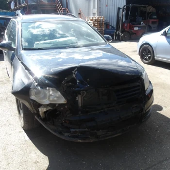 AUTO PER PEZZI Volkswagen Passat 2006 2.0 TDI VARIANT