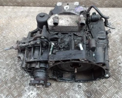 MENJALNIK Volkswagen Touran 2006 1.9 TDI AUT. HQN HLH HXU  02E300043N