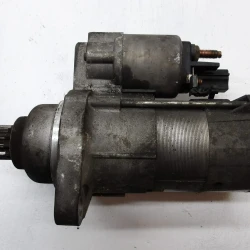 ZAGANJALNIK Volkswagen Passat 2006 2.0 TDI VARIANT 02M911023P