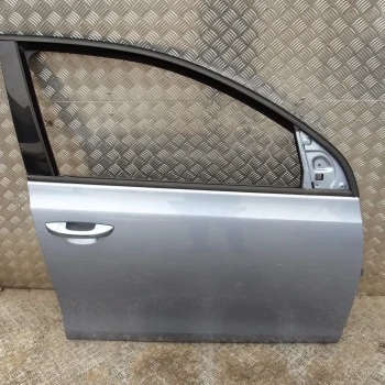 PORTA LAMIERA NUDA ANTERIORE DESTRA Volkswagen Golf 2009 VI. 1.6 5K4831056H