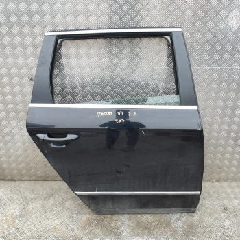 GOLA VRATA ZADAJ DESNA Volkswagen Passat 2006 2.0 TDI VARIANT 3C9833056F