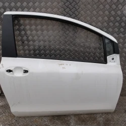 PORTA LAMIERA NUDA ANTERIORE DESTRA Toyota Yaris 2011 1.33
