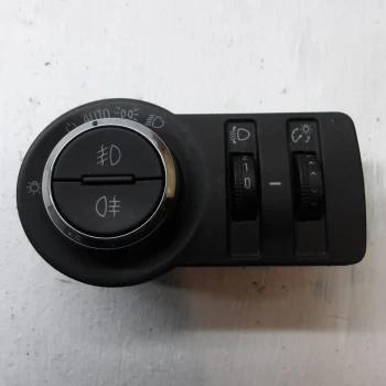 STIKALO LUČI Opel Insignia 2010 2.0 D 13268702