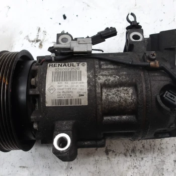 AIR CONDITIONING COMPRESSOR Renault Captur 2014 1.5 DCI 926002352r