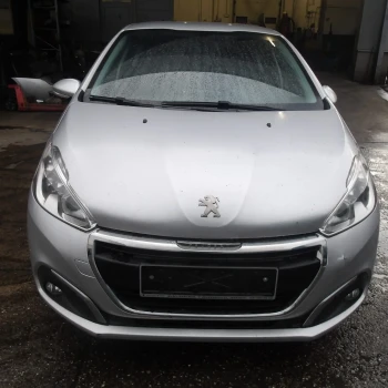 AUTO PER PEZZI Peugeot 208 2015 1.2