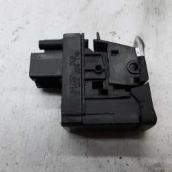 SWITCH OTHER Audi A4, S4 2014 2.0 TDI AVANT QUATTRO 8k1927225e
