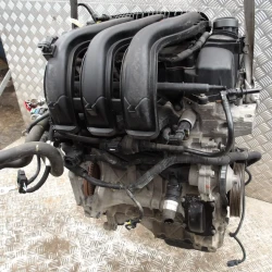 ENGINE COMPLETE Peugeot 208 2015 1.2 HM01