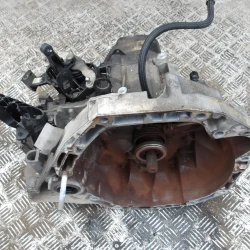 MENJALNIK Renault Captur 2014 1.5 DCI JR5332 320107911R	