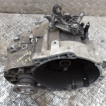 CAMBIO Volkswagen Passat 2006 2.0 TDI VARIANT JLU HDV 02Q300041Q
