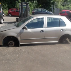 CAR FOR PARTS Škoda Fabia 2005 1.4