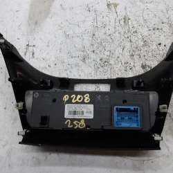 CENTRALINA COMANDO CLIMATIZZATORE Peugeot 208 2015 1.2 96722471xu