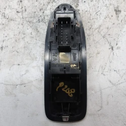 STIKALO STEKLA Peugeot 208 2015 1.2 96751127zd