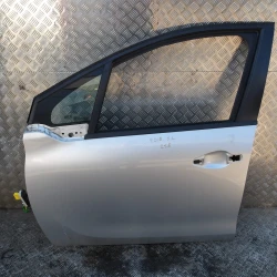 GOLA VRATA SP.LEVA Peugeot 208 2015 1.2 9807820780