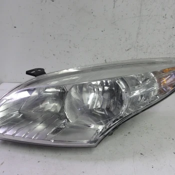 HEADLIGHT LEFT Renault MEGANE III  2011 1.9 dci 260607449