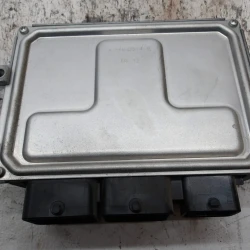 ENGINE CONTROL UNIT Peugeot 208 2013 1.2 9805353080
