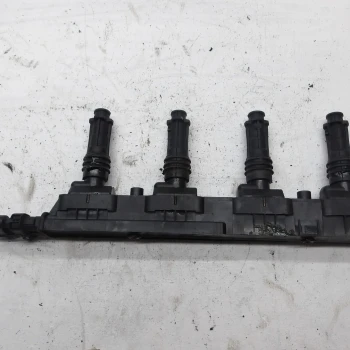 BOBINA DI ACCENSIONE Opel Corsa 2005 1.4 16V 0221503472
