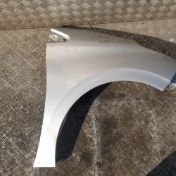 PARAFANGO DESTRO Peugeot 208 2015 1.2
