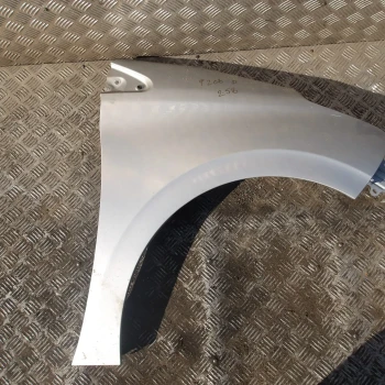 BLATNIK DESNI Peugeot 208 2015 1.2