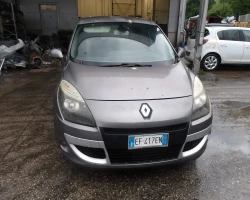 AUTO PER PEZZI Renault SCENIC 2010 III. 1.9 DCI