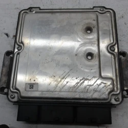 ENGINE CONTROL UNIT Renault CLIO 2015 IV. 1.5 DCI 237104376r