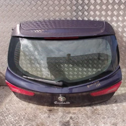 VRATA KOMPLET PRTLJAŽNA Alfa Giulietta 2011 2.0 JTD 50509281 VRATA KOMPLET PRTLJAŽNA Alfa Giulietta 2011 2.0 JTD 50509281