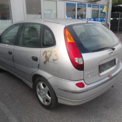 AUTO PER PEZZI Nissan Almera 2003 1.8