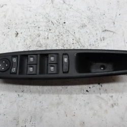 STIKALO STEKLA Renault SCENIC 2010 III. 1.6 16V 809610017r