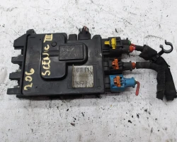 centralina vario Renault SCENIC 2010 III. 1.9 DCI 243800011r