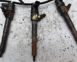 INJECTOR Opel Insignia 2010 2.0 D 55577668