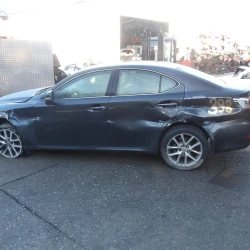 AUTO PER PEZZI Lexus IS200 2011 2.2 D