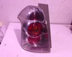FARO POSTERIORE SINISTRO Toyota Corolla 2004 VERSO 2.0 D4D