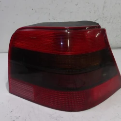 TAIL LIGHT RIGHT Volkswagen Golf 2002 1.6
