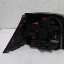 FARO POSTERIORE DESTRO Volkswagen Golf 2002 1.6