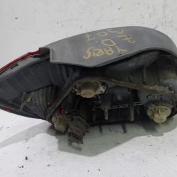 FARO POSTERIORE DESTRO Toyota Yaris 2004 1.0