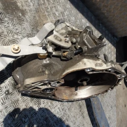 MENJALNIK Opel Corsa 2011 1.2