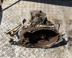 MENJALNIK Opel Corsa 2011 1.2 16V 55566124