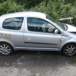 CAR FOR PARTS Toyota Yaris 2004 1.3