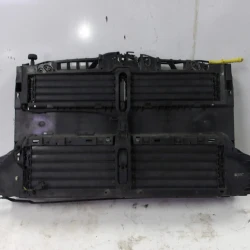 RIVESTIMENTO ANTERIORE Ford Focus 2019 2.0 ECOBLUE AUT. 2527773 RIVESTIMENTO ANTERIORE Ford Focus 2019 2.0 ECOBLUE AUT. 2527773