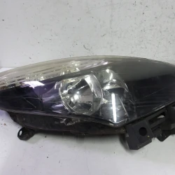 FARO ANTERIORE DESTRO Renault SCENIC 2010 III. 1.5 DCI 260100023r