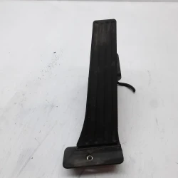 PEDAL PLINA ELEKTRIČEN BMW 4 2016 420 D GRAN COUPE 3542-6853175