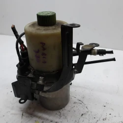 POWER STEERING PUMP HYDRAULIC Škoda Fabia 2009 1.2 6r0423156b