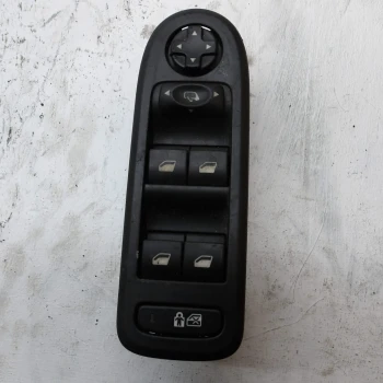 STIKALO STEKLA Peugeot 308 2012 1.6 96644917xt