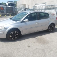 AVTO ZA DELE Renault MEGANE II 2009 SEDAN 1.6 16V