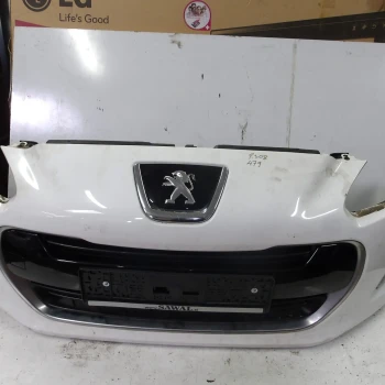 ODBIJAČ SPREDAJ Peugeot 308 2012 1.6