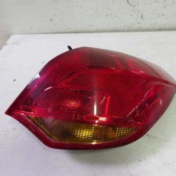 STOP LUČ DESNA Opel Astra 2012 1.6