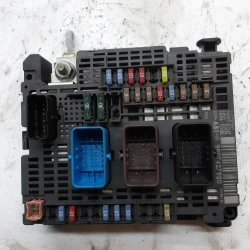 CENTRALINA BODY COMPUTER Citroën C4 2014 1.6 HDI 9807427980 CENTRALINA BODY COMPUTER Citroën C4 2014 1.6 HDI 9807427980
