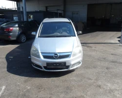 AUTO PER PEZZI Opel Zafira 2007 1.9 DT 16V